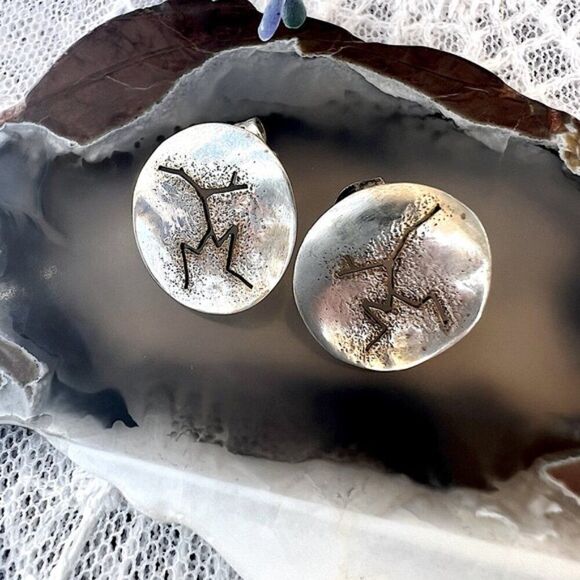 Vintage MICHOU Sterling Petroglyph Button Post Earrings - Picture 1 of 9